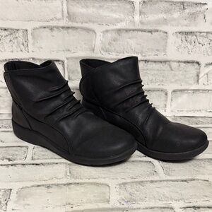 Cloudsteppers by Clarks Black Ankle Boots